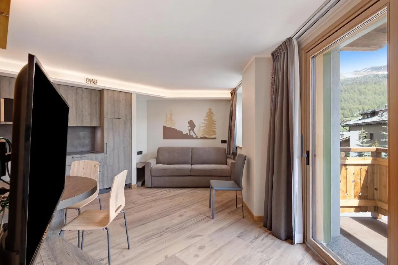 Wood Mountain Planet Suite House 利维尼奥 公寓